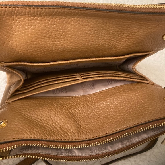 Micheal Kors shoulder bag - Picture 2 of 6